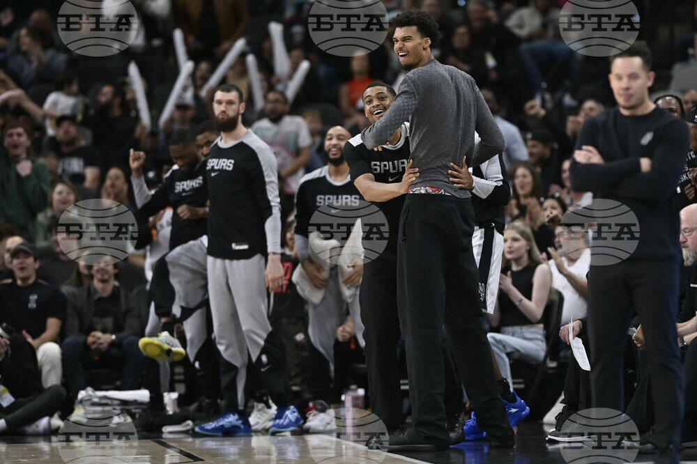 Nets Spurs Basketball