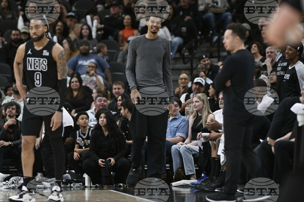 Nets Spurs Basketball