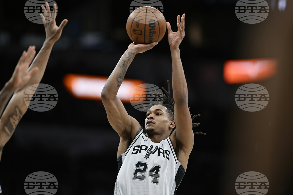 Nets Spurs Basketball