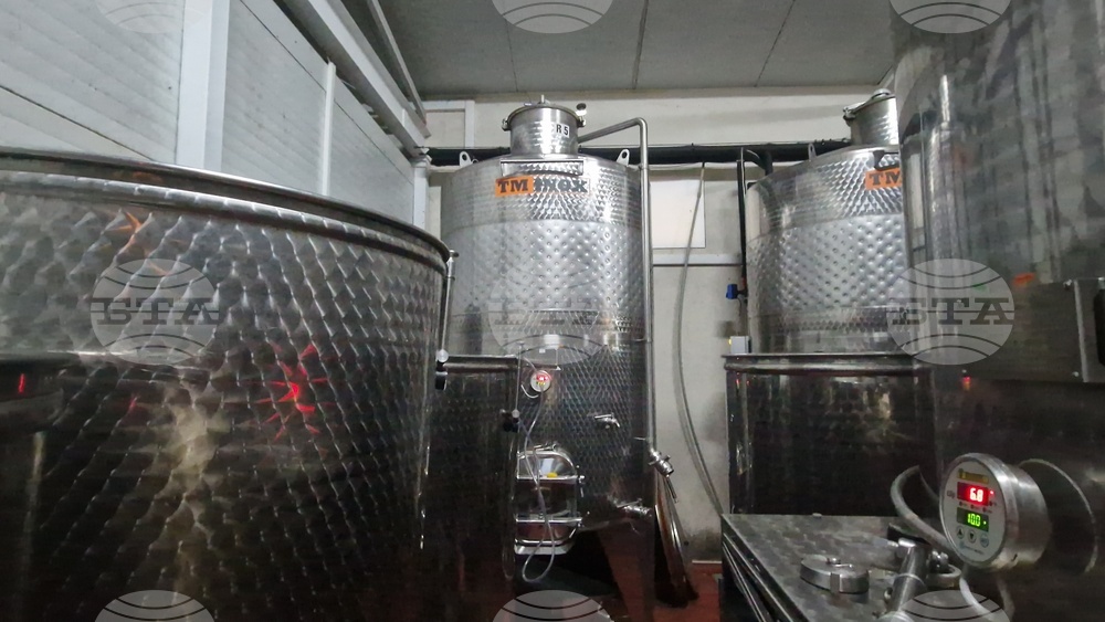 Село Орешак - винарска изба „Ноя“ - Христо Ковачев