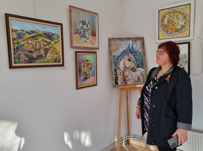 Изложба на жени художници представят в Монтана по повод предстоящия празник 8 март