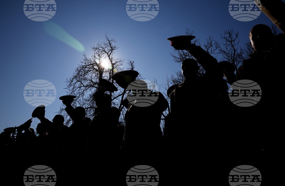 Докторски паметник - БЧК - преклонение