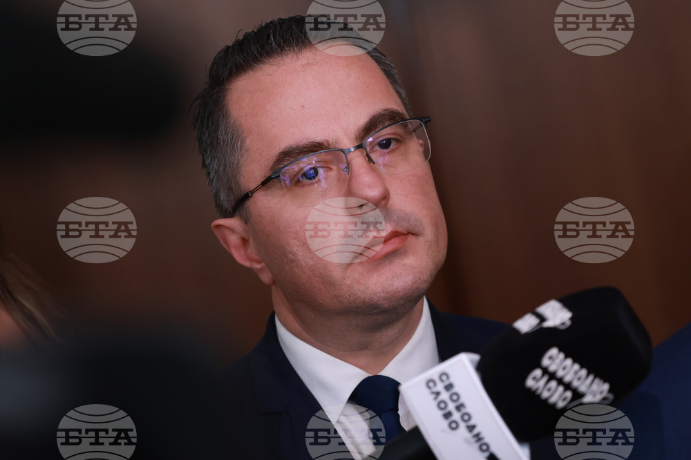 Решението спрямо парламентарната група на „Морал, единство, чест“ е неправомерно, коментира Цончо Ганев от „Възраждане“