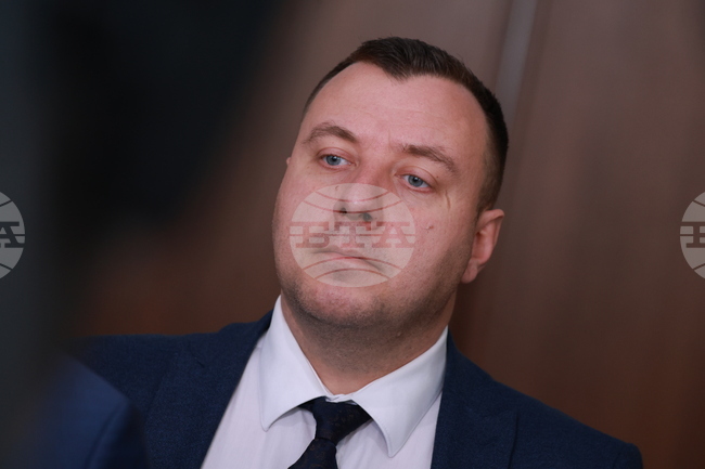 Мнозинството не прие законопроектите на "Възраждане", насочени към борба с криминалната и битовата престъпност, каза депутатът Петър Петров 