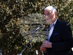 Докторски паметник - БЧК - преклонение