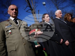 Докторски паметник - БЧК - преклонение