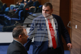 Парламент - заседание