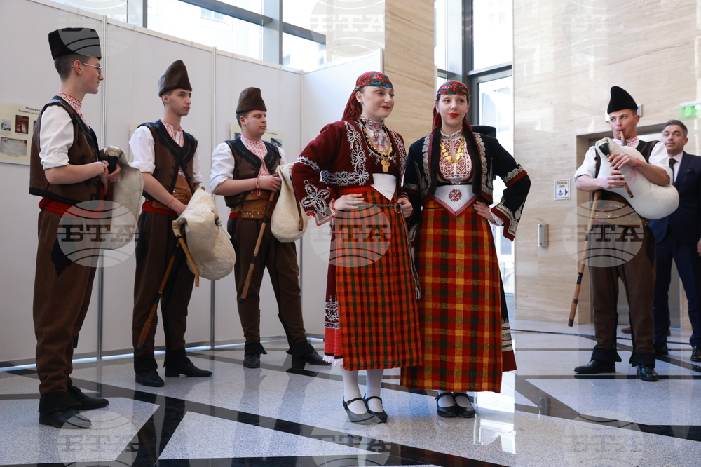 Народно събрание - „Екзархът спасител и спасените деца” - изложба