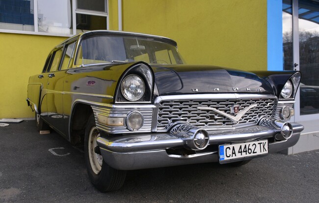 Автомобил ГАЗ-13 "Чайка" ще се превърне в подводен риф край бреговете на Бургас