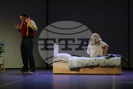 Русе - театър - "Хора, места и вещи" - премиера