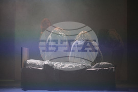 Русе - театър - "Хора, места и вещи" - премиера