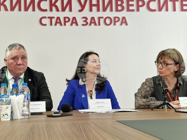 Интелигентни енергийни решения, строителство, киберсигурност бяха обсъдени на информационно събитие в Стара Загора