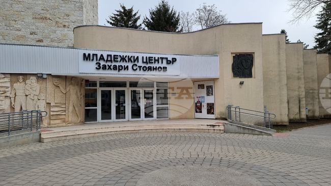 Младият изпълнител Вениамин ще изнесе концерт по повод Международния ден на младежта в Добрич 