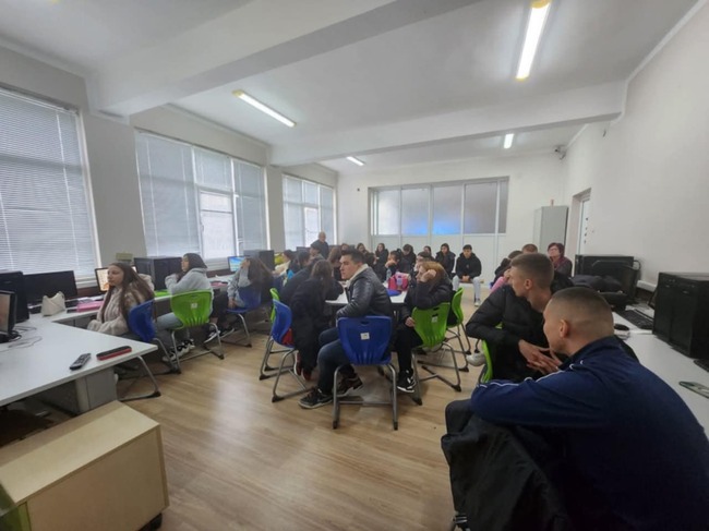 Всеки пети гимназист в Търговище посочва, че е употребявал наркотично вещество