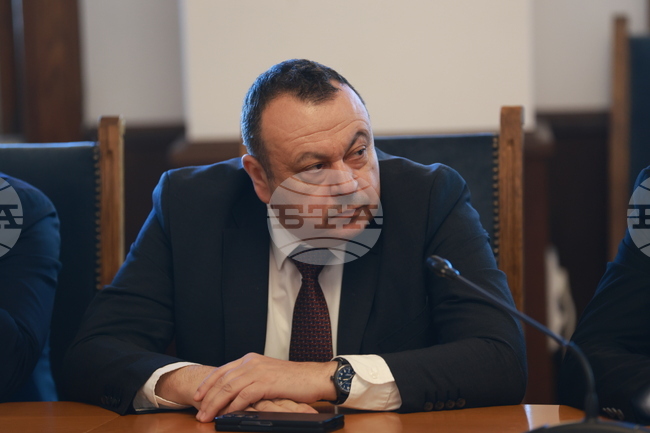 Демерджиев е в паника, кара НАП да го “пере", коментира Хамид Хамид от ДПС относно ревизията на вътрешния министър 