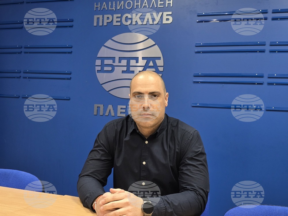 В Плевен съдебни изпълнители обучаваха ученици за управлението на личните финанси