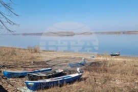 Село Загражден - река Дунав - място за отдих - пристан за лодки