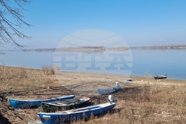 Село Загражден - река Дунав - място за отдих - пристан за лодки