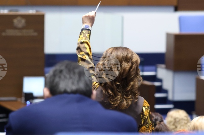 Парламентът прие на първо четене бюджета на Националната здравноосигурителна каса за 2025 г. 