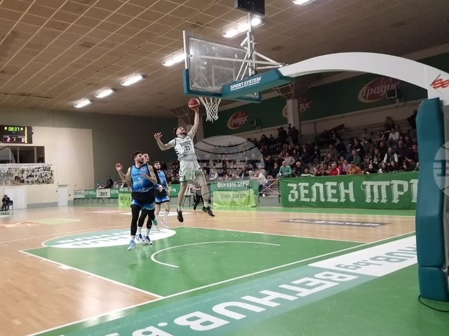 Академик Бултекс 99 спечели срещу Берое след продължение в среща от Националната баскетболна лига