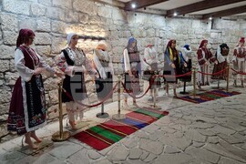 Разград - Етнографски музей - народни носии - среща - изложба