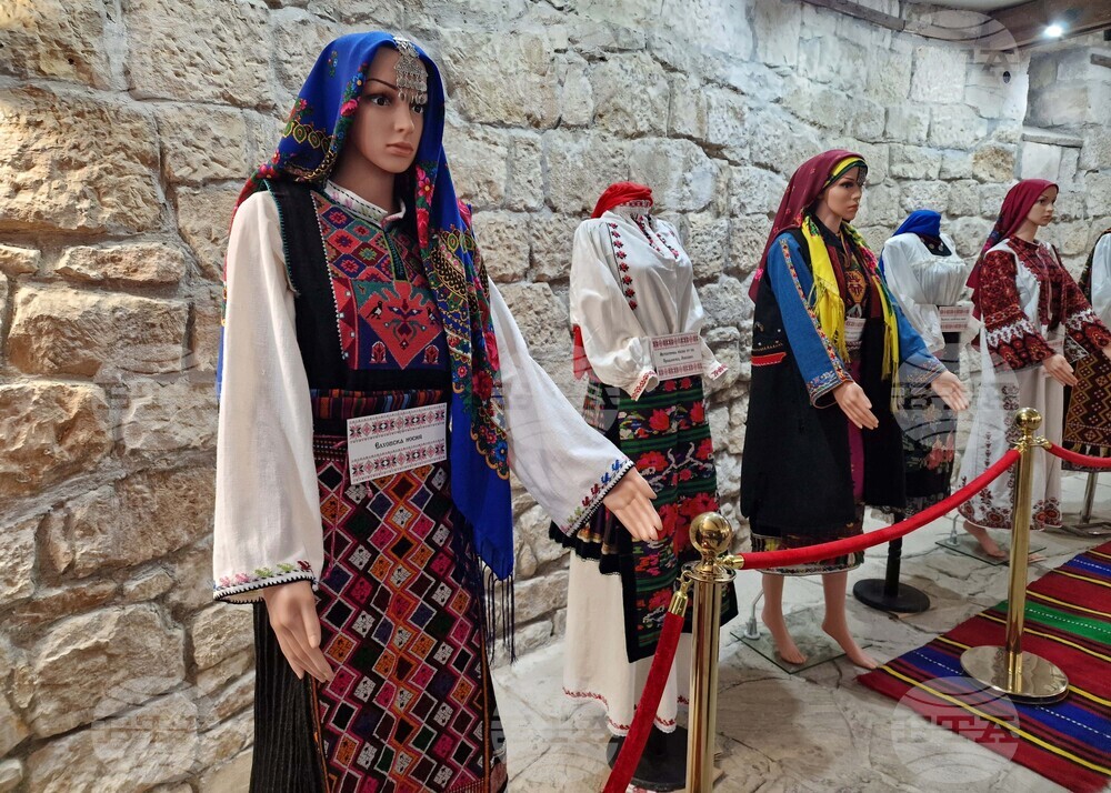 Разград - Етнографски музей - народни носии - среща - изложба