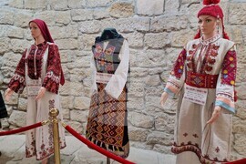 Разград - Етнографски музей - народни носии - среща - изложба