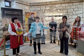 Разград - Етнографски музей - народни носии - среща - изложба