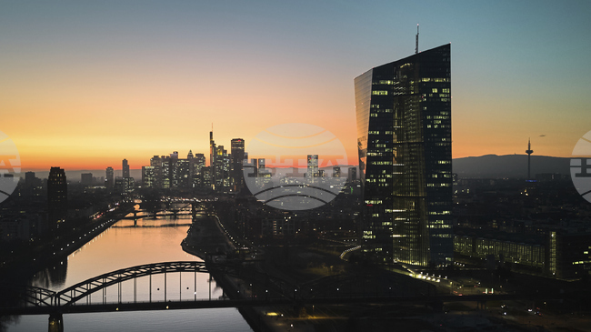 Несигурността в световните търговски отношения продължава да влияе върху финансовата стабилност на еврозоната, предупреждава ЕЦБ