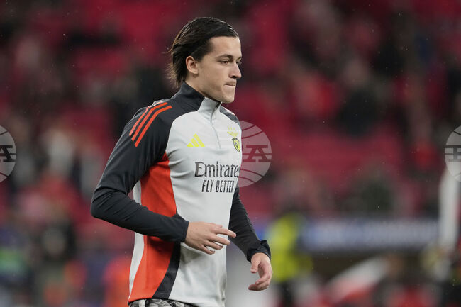 Реал Мадрид обмисля да отправи оферта за защитника на Бенфика Алваро Карерас 