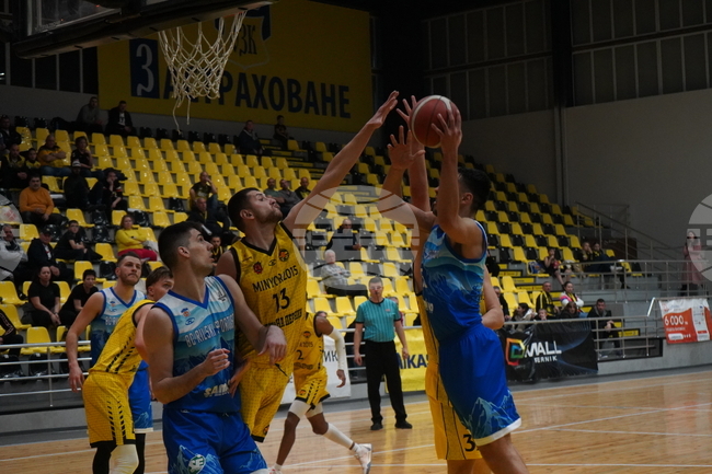 "Подходът към мача беше изключително сериозен", коментира старши треньорът на Рилски спортист Самоков Любомир Киров след успеха над Миньор 2015