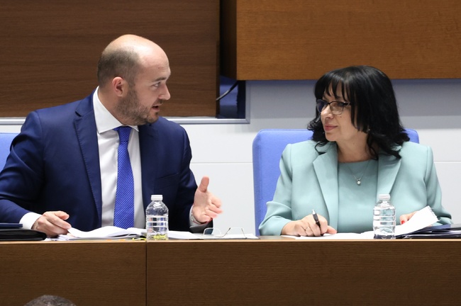 Постарахме се и предложихме възможния бюджет, заяви финансовият министър Теменужка Петкова в парламента 