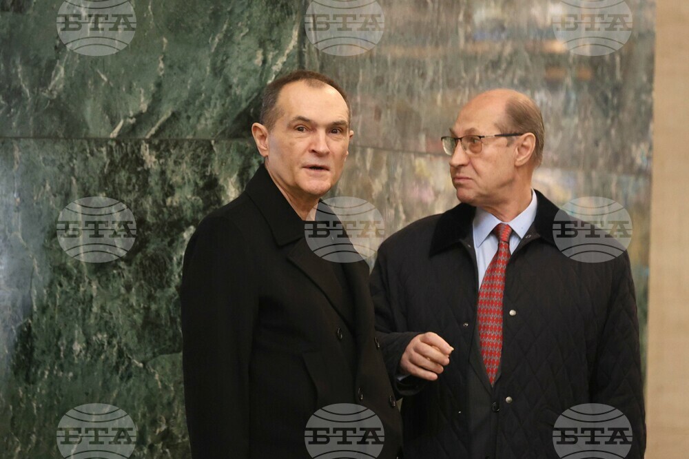 Софийският градски съд ще разпита братята Георги и Кирил Домусчиеви по делото срещу Васил Божков