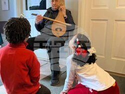 Двата клона на училище „Св. св. Кирил и Методий“  в Бостън и Кейп Код посрещнаха Баба Марта