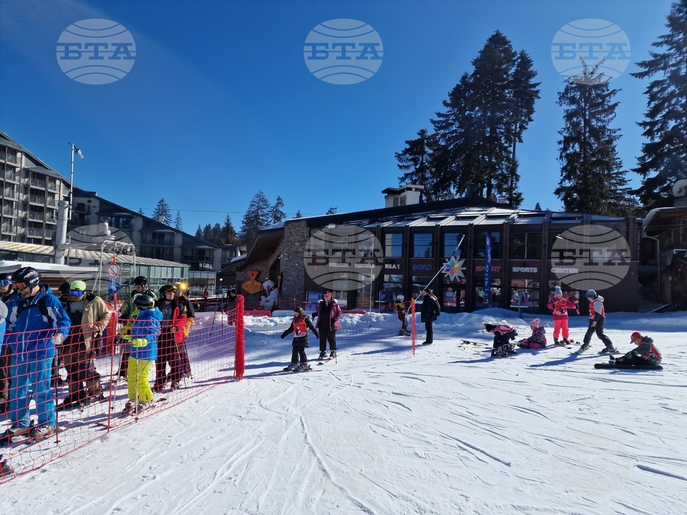 Днес и утре е последното нощно ски каране за сезона в Боровец