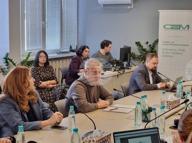 Ще разработваме портал, който да бъде насочен изцяло към чужда публика, каза генералният директор на БНТ Емил Кошлуков