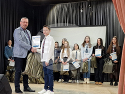 Разград - гимназия - празник