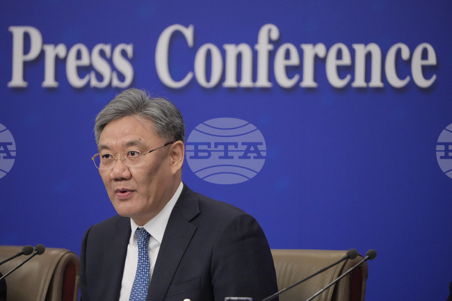 Пекин протестира официално срещу включването на китайски банки в новите европейски санкции, съобщи китайското министерство на търговията