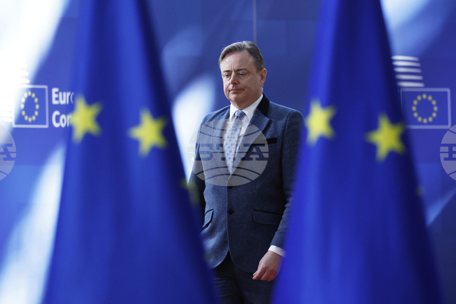 Не е достатъчно само Франция да разполага с ядрено оръжие в ЕС, каза белгийският премиер