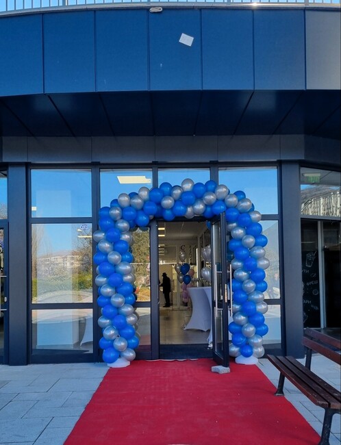 Отвори врати новият Търговски център в Асеновград