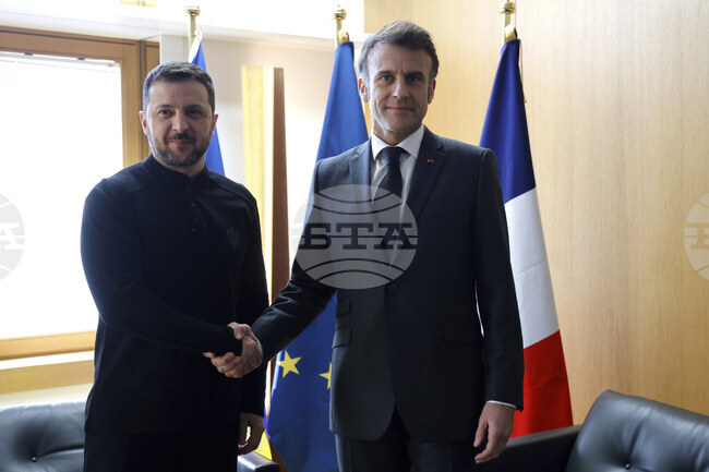 Зеленски и Макрон се срещнаха в Брюксел и координираха позициите си и следващите си стъпки