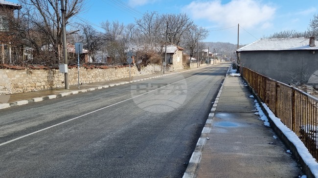 Общо 17 машини са били на терен заради зимната обстановка в Хасковска област, съобщиха от Областно пътно управление