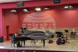 Разград - концерт - пианисти