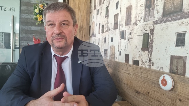 През последните 30 години политиката по обхват и задържане на учениците в училище е неефективна, заявяват от синдиката „Образование“