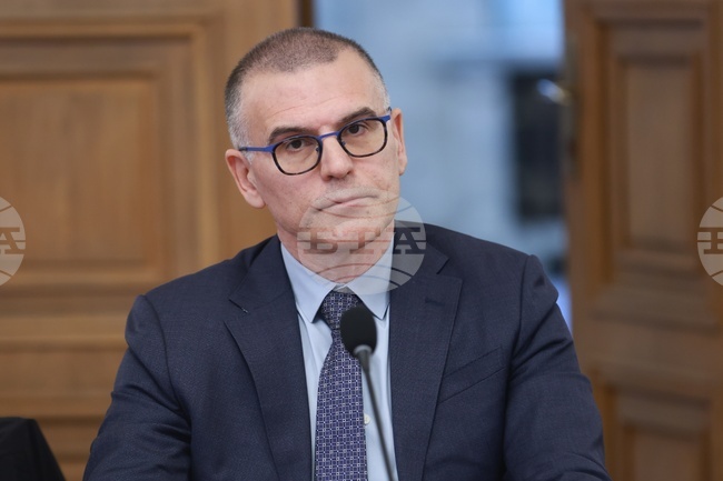 Търговската сделка със САЩ ще намали БВП на ЕС с приблизително 0,5 на сто, според анализ на председателя на Фискалния съвет Симеон Дянков