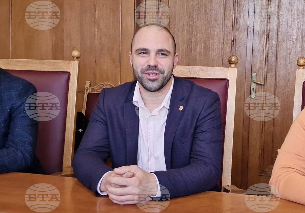 Експертният съвет по спорта към Община Велико Търново предлага мерки за насърчаване на аматьорския футбол и изграждане на нова спортна зала