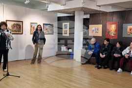 Свищов - изложба "Баба и внуче"