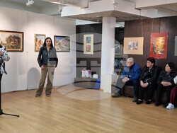 Свищов - изложба "Баба и внуче"