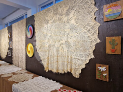 Свищов - изложба "Баба и внуче"