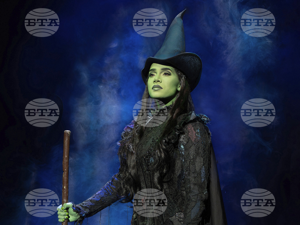 Theater-Wicked-Lencia Kebede